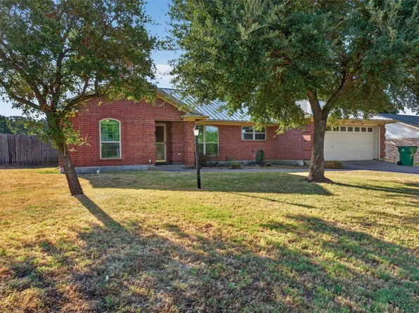 304 Edgehill Rd, Joshua, TX 76058