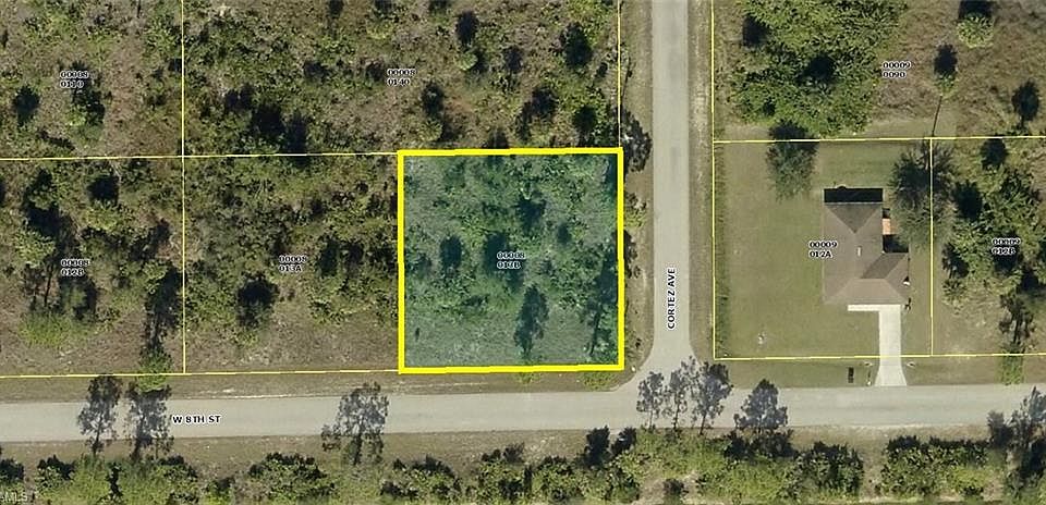 1st image of 300 W 8th St Lot 13