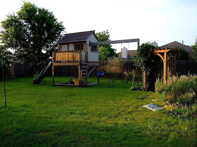 2nd image of 1104 Purple Martin Dr