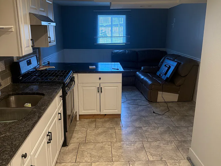 Kitchen and Livingroom