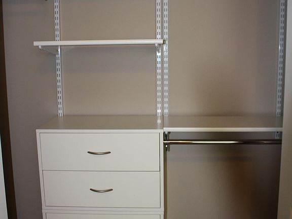 3rd image of 206 Kroeger Ave APT 2D