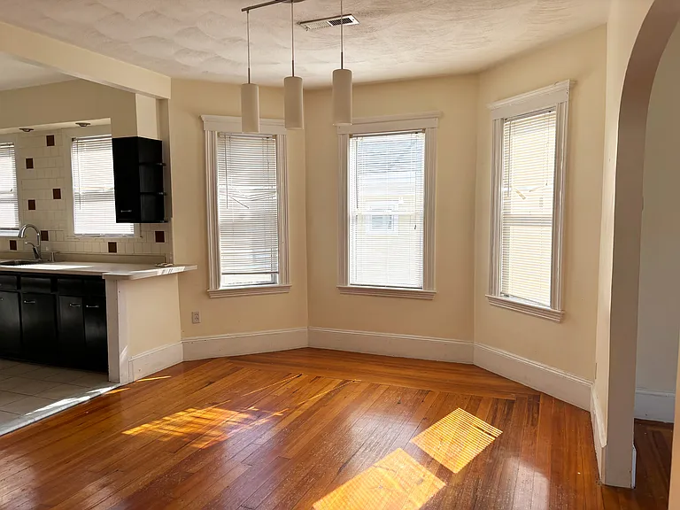 30 Early Ave #2 — Photo 14