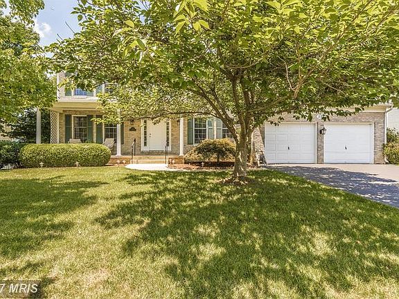 3rd image of 236 Deer Run Dr