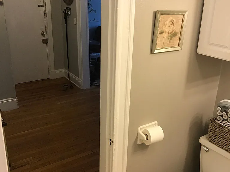 318 Summit Ave #1 — Photo 5