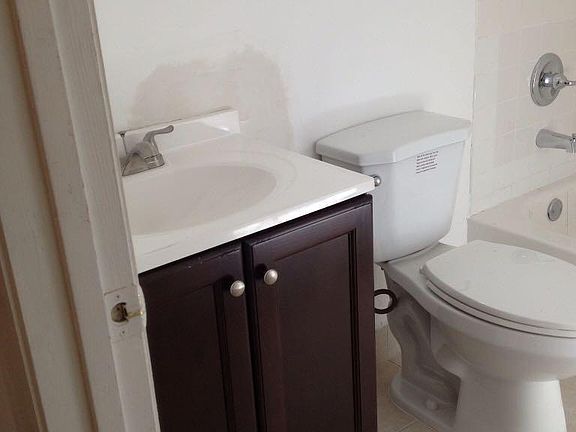 3rd image of 21350 NE 8th Ct APT 2