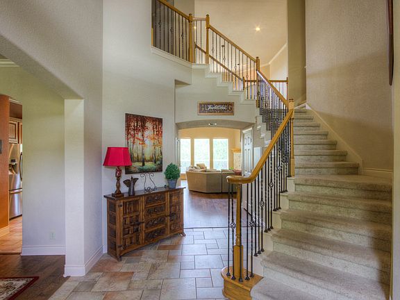 4th image of 3223 Roan Way