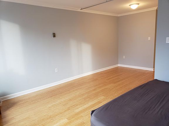 4th image of 801 N Pitt St APT 520