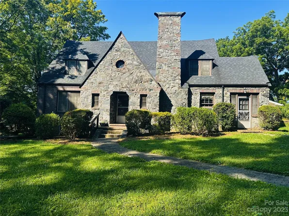 420 Hibriten Ave SW, Lenoir, NC 28645