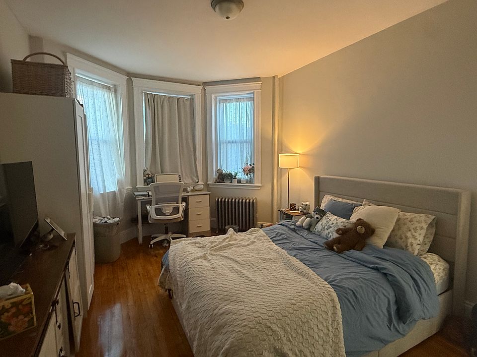 1st image of 1197 Commonwealth Ave APT 11