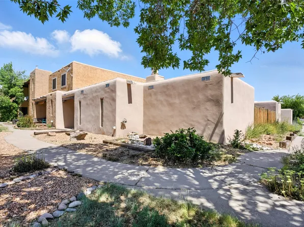 375 Cheryl Ct, White Rock, NM 87547