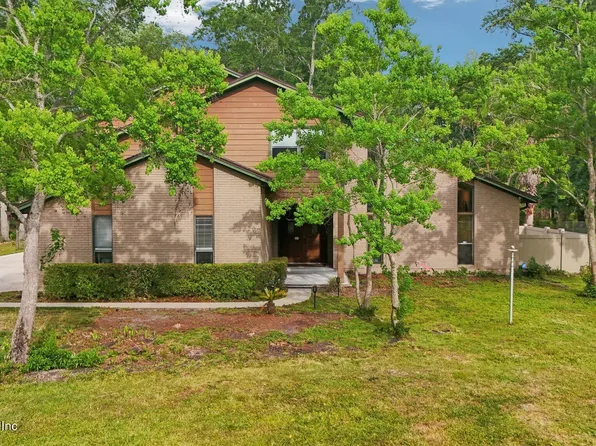 1775 EMERALD Lane, Middleburg, FL 32068