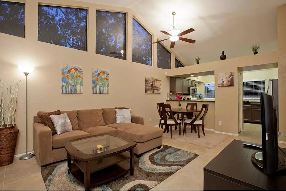 4847 W Del Rio St — Photo 1
