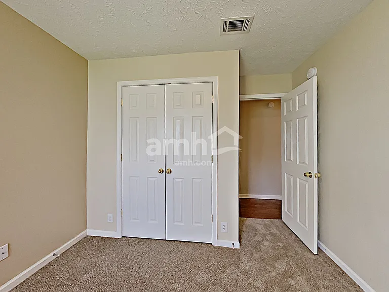 5507 Middlebury Dr — Photo 17