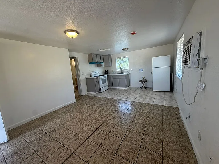 SAC T 5801 — Photo 23