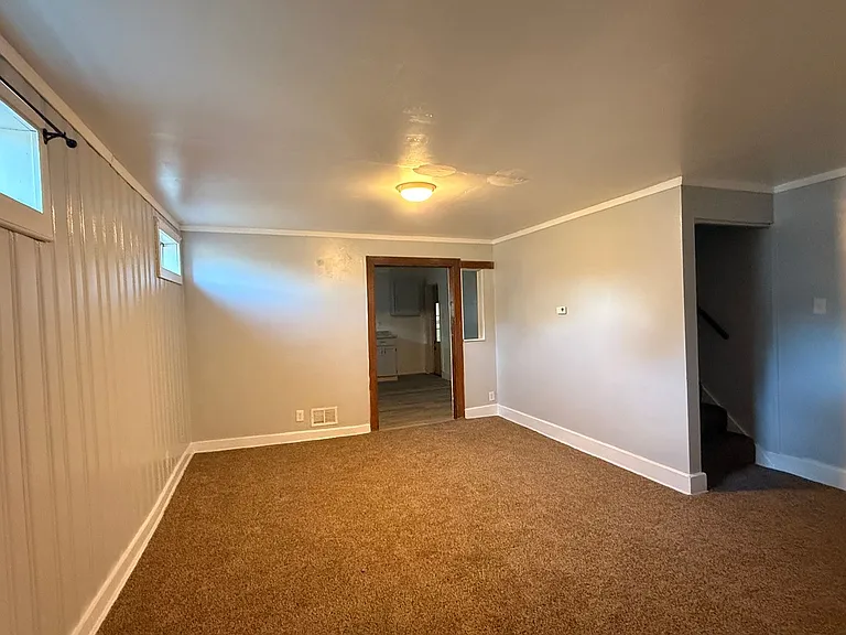 4632 Genesee Ave — Photo 3
