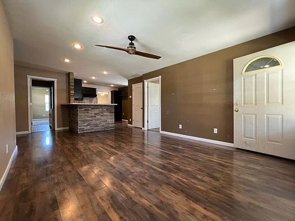 3rd image of 708 N C St