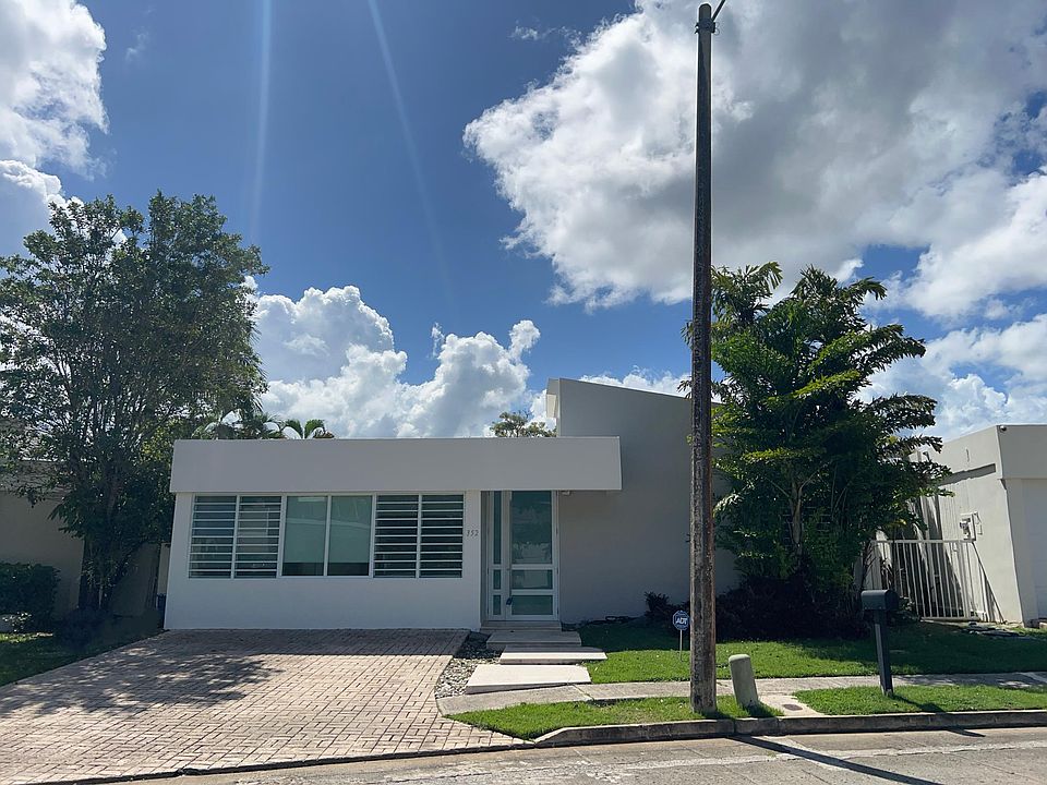 1st image of 352 Calle Rey Carlos