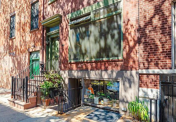 5th image of 69 W 10th St