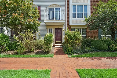 14 Walnut St Photo 1