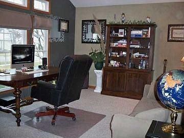 4th image of 3134 Walkerview Dr