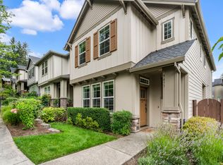 9433 SW Chopin Ln, Portland, OR 97225