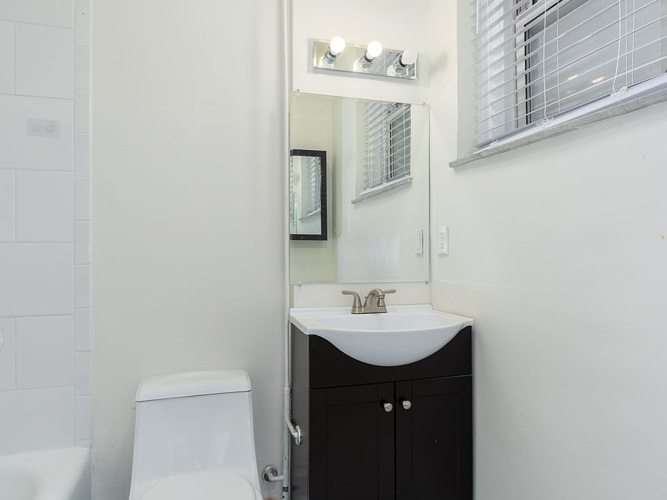 1st image of 6300 N Rosebury Ave APT 1S