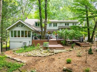 85 Eastwoods Rd, Pound Ridge, NY 10576