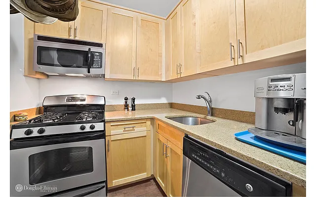 Sold by Douglas Elliman | media 4