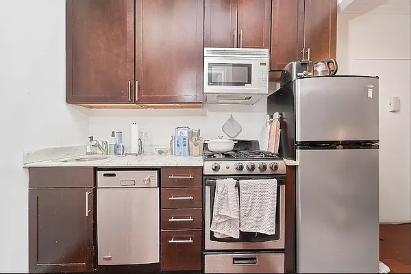 Rented by REAL New York | media 8