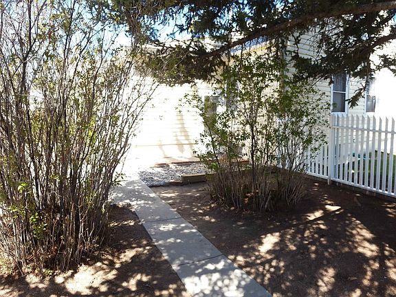 3rd image of 121 E Jackson Ave