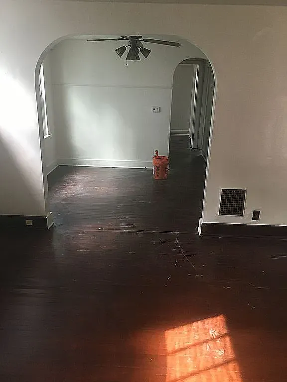 3 bed, 1.5 bath, 984 sqft, $1,750 — Photo 3