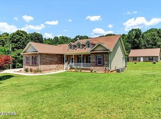 1721 N Parkridge Dr, Knoxville, TN 37924