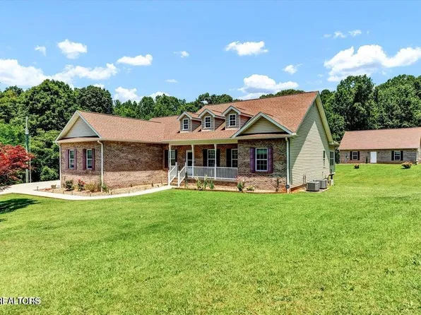 1721 N Parkridge Dr, Knoxville, TN 37924