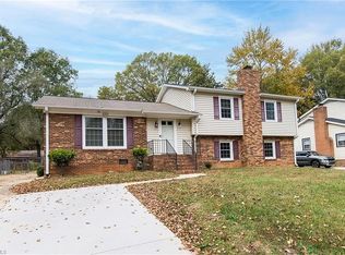 3213 Rolling Rd, High Point, NC 27265