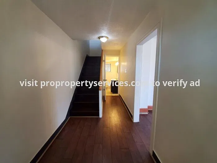 3 bed, 2.0 bath, $2,400 — Photo 3