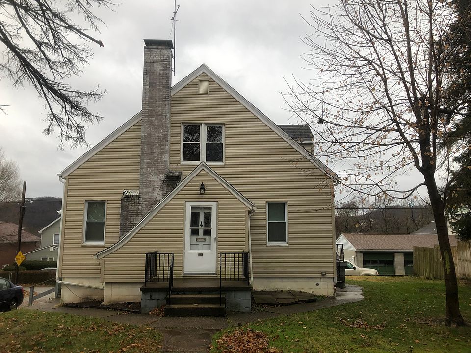 1st image of 308 N 1st St