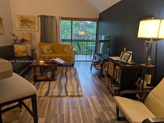 Elan At Calusa Condo Ii — Photo 2