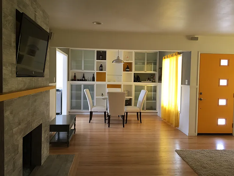 908 Sandalwood Ave — Photo 5