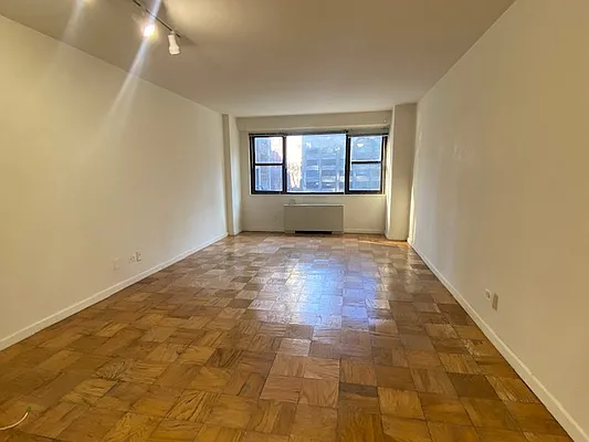 Rented by REAL New York | media 1