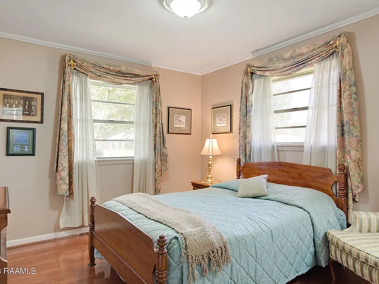 115 Brighton Dr — Photo 15