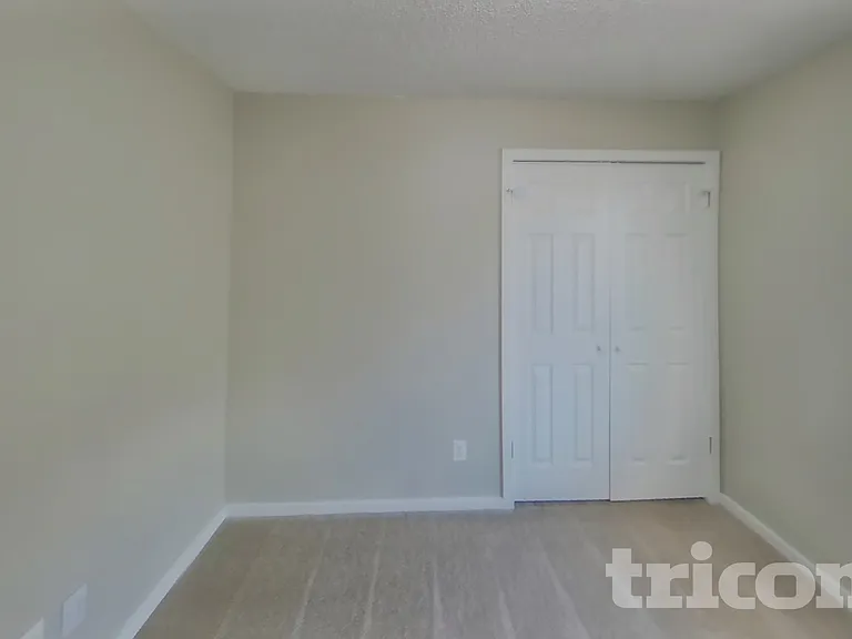 6237 W Marconi Ave — Photo 13