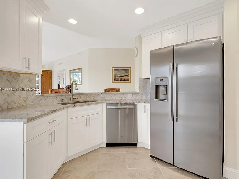 5051 N Highway A1A #6 — Photo 17