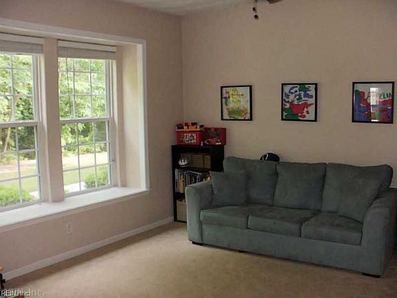 3rd image of 2286 Humphreys Dr