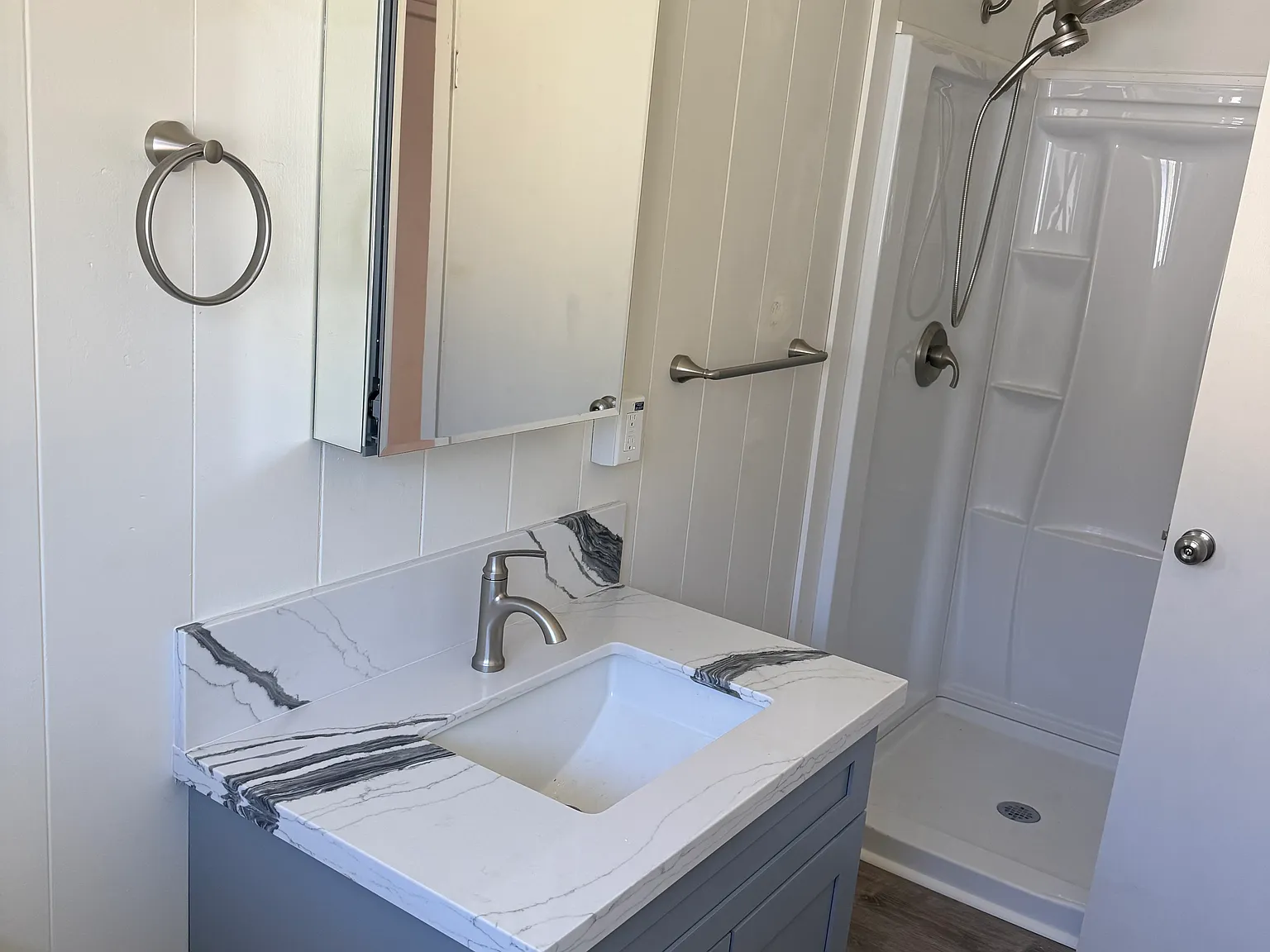 3420 Salt Lake Blvd — Photo 4