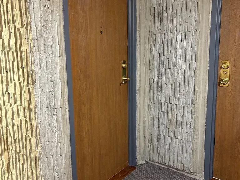 986 Huron St #310 — Photo 5