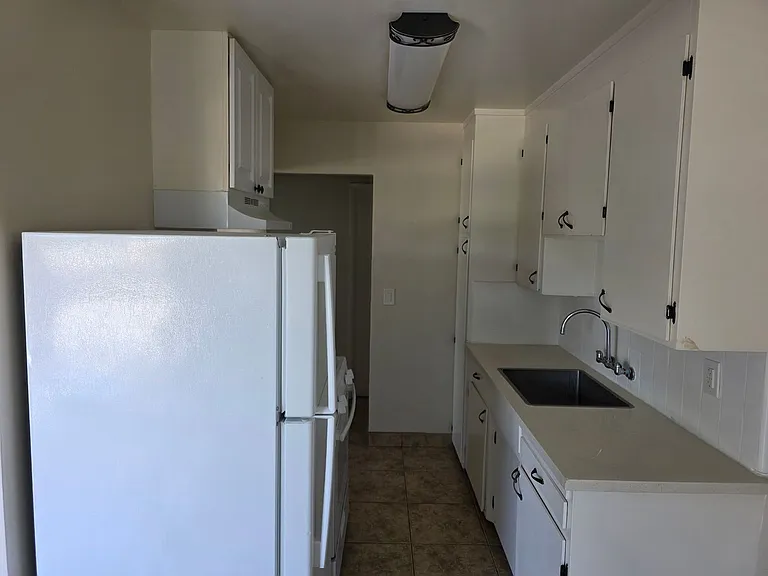 1359 Reeve St — Photo 12