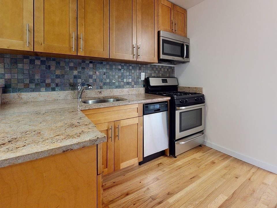 1st image of 1458 2nd Ave #5N1