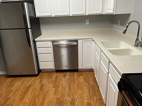 4th image of 7751 Sharlene Dr