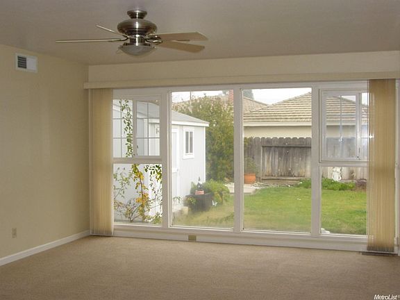 2nd image of 712 S Crescent Ave