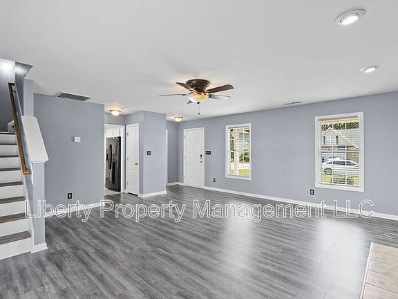 5th image of 130 Breezewood Dr